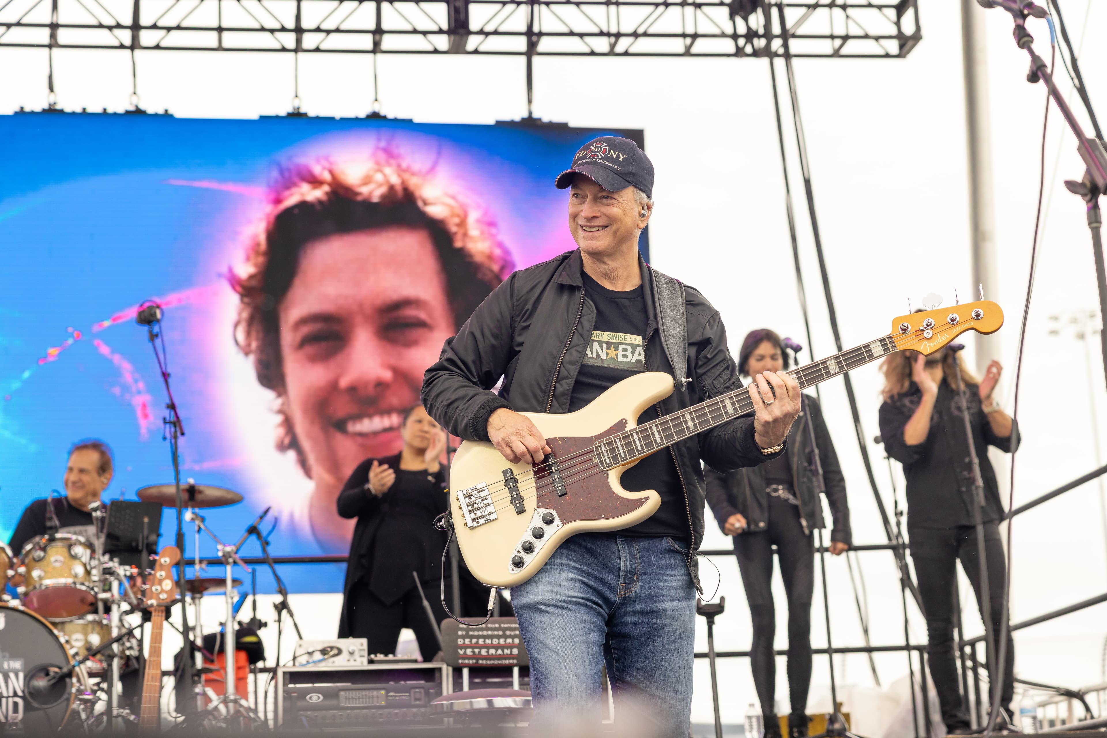 Nashville Salutes Heroes - Quasi Love